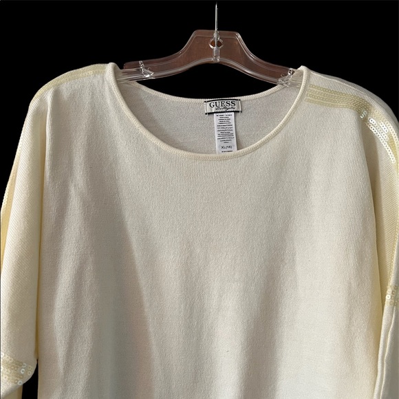 Guess Sweater New with out tags - Picture 3 of 8